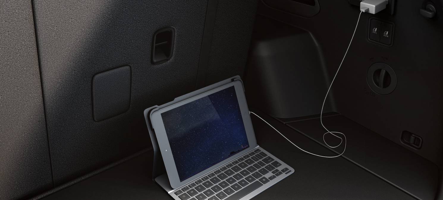 Interior V2L Outlet