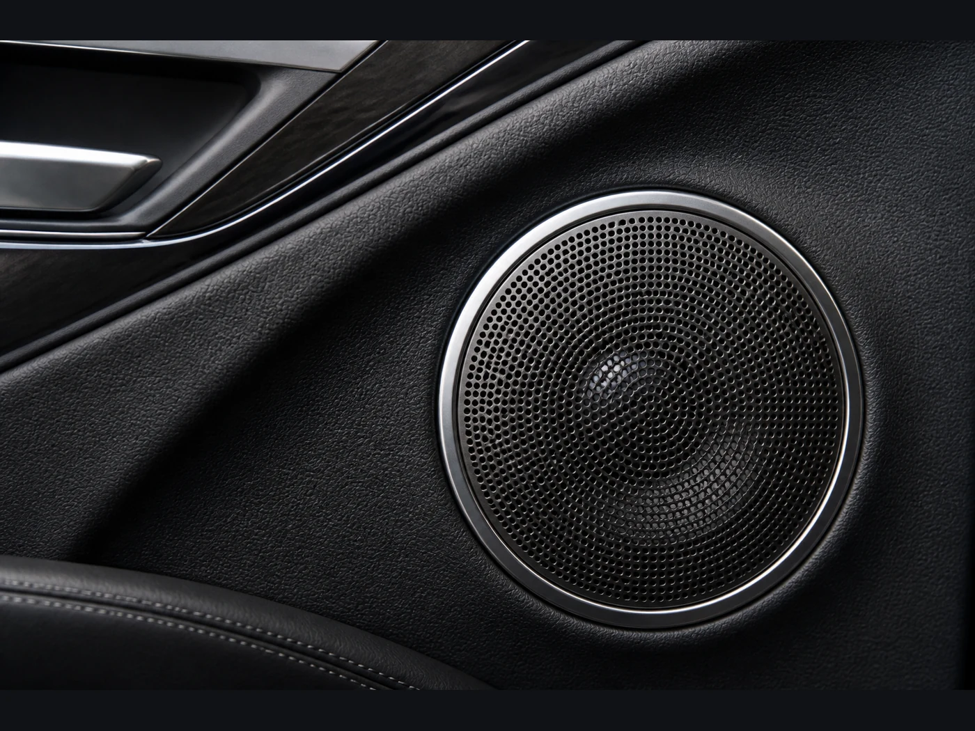 Harman Kardon Audio (AWD HEV)
